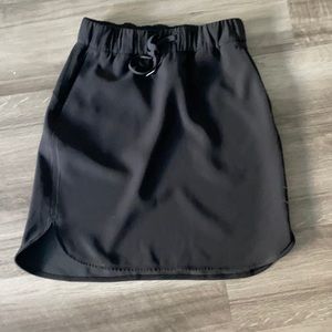 Lululemon on the fly skirt